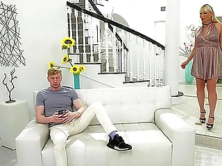 Shemale Takes Control in Ultimate Cam Sex Session